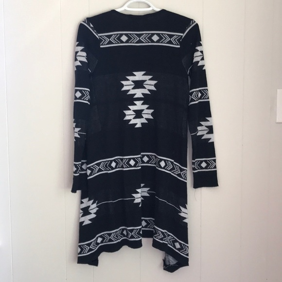 Aztec Cardigan - Picture 3 of 3